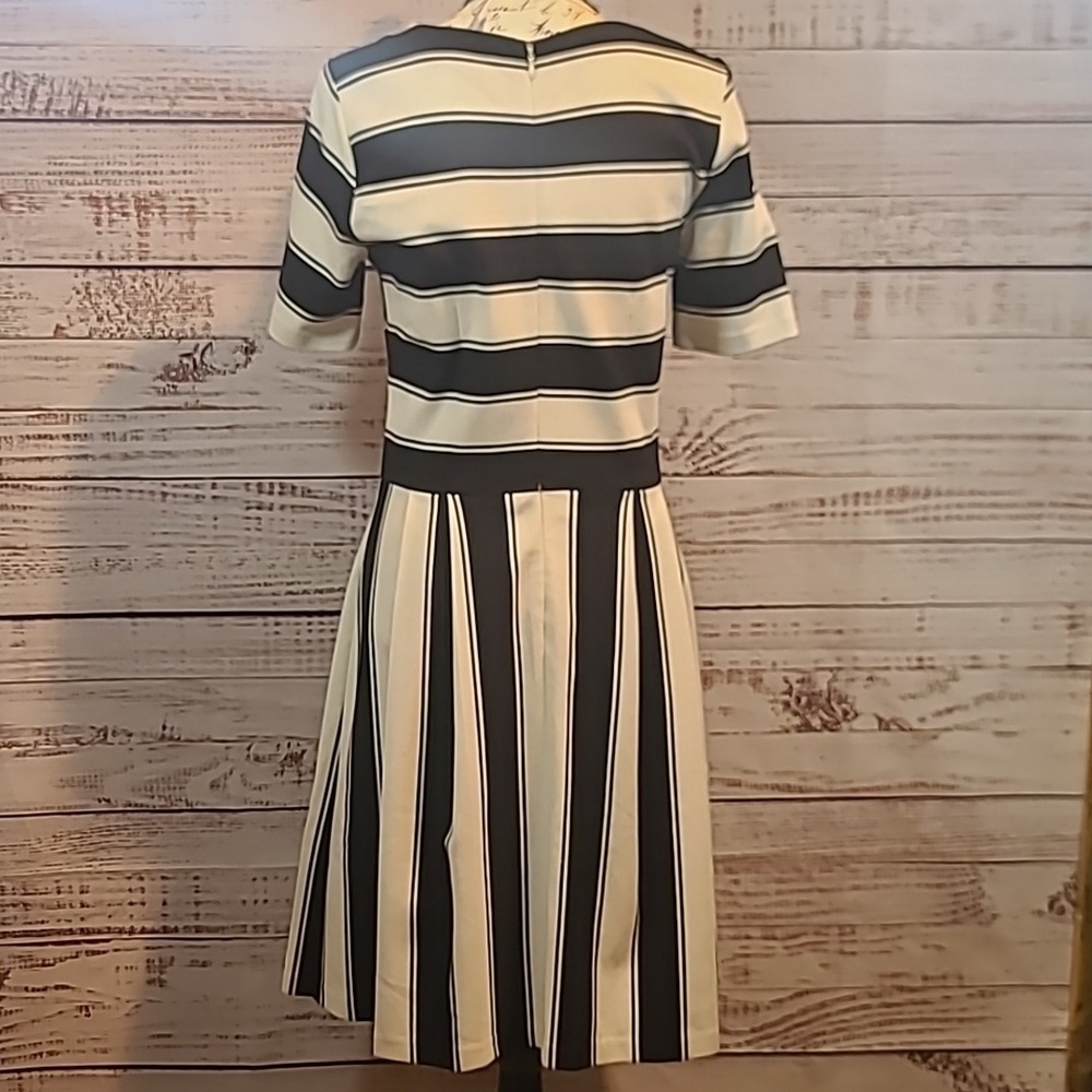 Loft thick stretch stripped dress - Picture 5 of 8